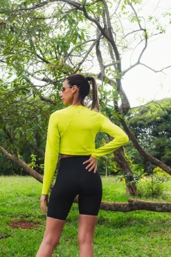 Dona Jo shorts><noscript><img width=