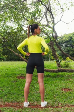Dona Jo shorts><noscript><img width=